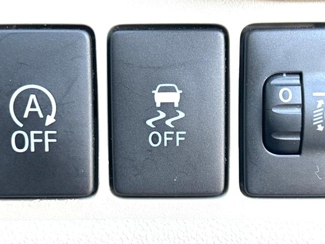 パッソ Ｘ　禁煙車　盗難防止装置　プライバシーガラス　アイドリングストップ　横滑防止装置（4枚目）