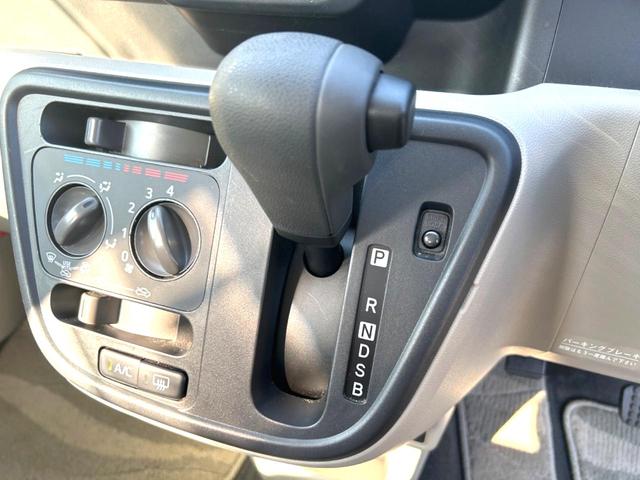 パッソ Ｘ　禁煙車　盗難防止装置　プライバシーガラス　アイドリングストップ　横滑防止装置（38枚目）