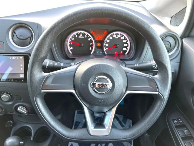 ノート Ｓ　バックカメラ　衝突被害軽減システム　禁煙車　コーナーセンサー　ＥＴＣ　純正　車線逸脱警報　オートライト　Ｂｌｕｅｔｏｏｔｈ　ＣＤ　地デジ（11枚目）