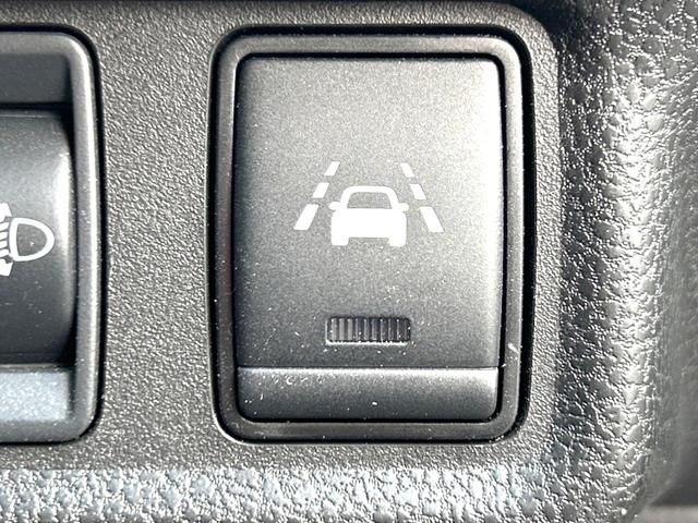 ノート Ｓ　バックカメラ　衝突被害軽減システム　禁煙車　コーナーセンサー　ＥＴＣ　純正　車線逸脱警報　オートライト　Ｂｌｕｅｔｏｏｔｈ　ＣＤ　地デジ（41枚目）