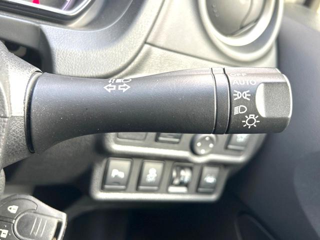 ノート Ｓ　バックカメラ　衝突被害軽減システム　禁煙車　コーナーセンサー　ＥＴＣ　純正　車線逸脱警報　オートライト　Ｂｌｕｅｔｏｏｔｈ　ＣＤ　地デジ（45枚目）