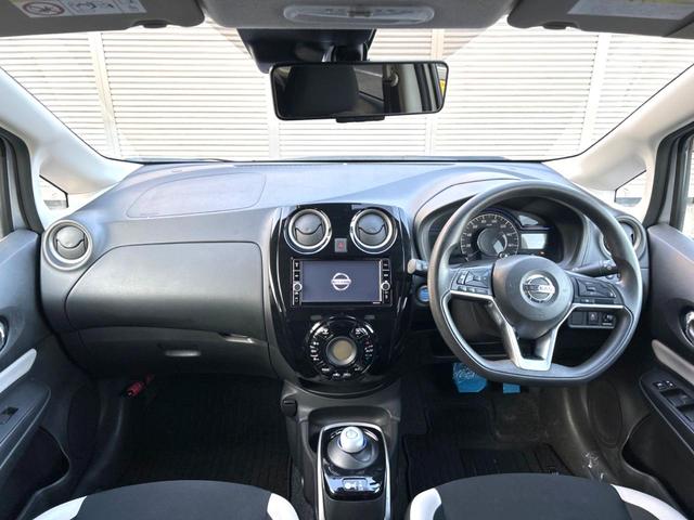 ノート ｅ－パワー　Ｘ　衝突軽減装置　全周囲カメラ　レーダークルーズ　バックカメラ　ＥＴＣ　Ｂｌｕｅｔｏｏｔｈ　フルセグ　ドラレコ　スマートキー　コーナーセンサー　ステアリングスイッチ　純正１５インチアルミホイール（2枚目）