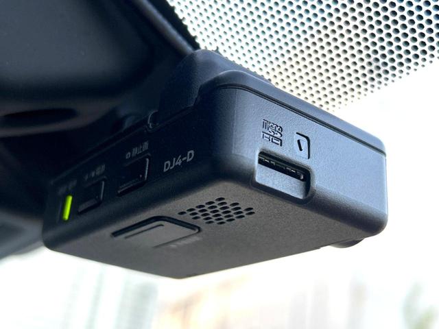 ノート ｅ－パワー　Ｘ　衝突軽減装置　全周囲カメラ　レーダークルーズ　バックカメラ　ＥＴＣ　Ｂｌｕｅｔｏｏｔｈ　フルセグ　ドラレコ　スマートキー　コーナーセンサー　ステアリングスイッチ　純正１５インチアルミホイール（7枚目）