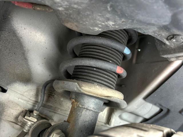 ノート ｅ－パワー　Ｘ　衝突軽減装置　全周囲カメラ　レーダークルーズ　バックカメラ　ＥＴＣ　Ｂｌｕｅｔｏｏｔｈ　フルセグ　ドラレコ　スマートキー　コーナーセンサー　ステアリングスイッチ　純正１５インチアルミホイール（20枚目）