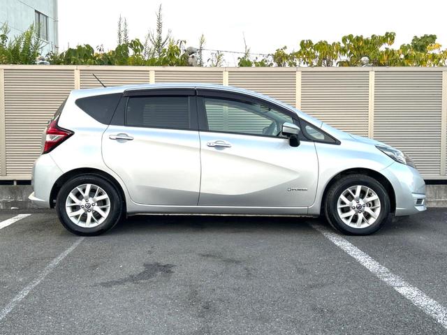 ノート ｅ－パワー　Ｘ　衝突軽減装置　全周囲カメラ　レーダークルーズ　バックカメラ　ＥＴＣ　Ｂｌｕｅｔｏｏｔｈ　フルセグ　ドラレコ　スマートキー　コーナーセンサー　ステアリングスイッチ　純正１５インチアルミホイール（25枚目）