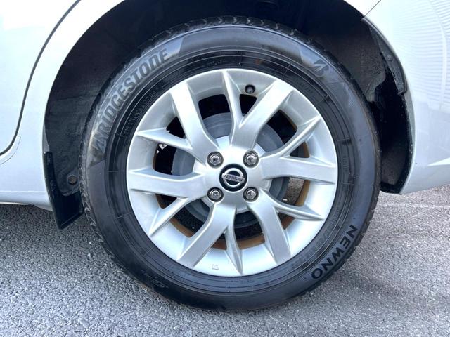 ノート ｅ－パワー　Ｘ　衝突軽減装置　全周囲カメラ　レーダークルーズ　バックカメラ　ＥＴＣ　Ｂｌｕｅｔｏｏｔｈ　フルセグ　ドラレコ　スマートキー　コーナーセンサー　ステアリングスイッチ　純正１５インチアルミホイール（28枚目）