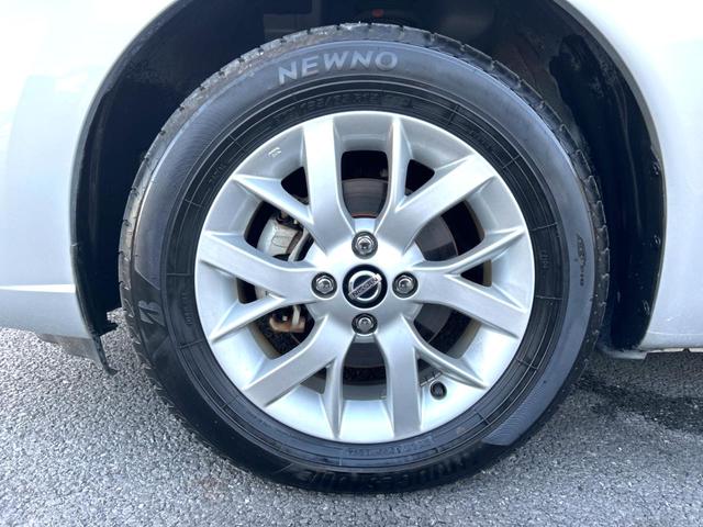 ノート ｅ－パワー　Ｘ　衝突軽減装置　全周囲カメラ　レーダークルーズ　バックカメラ　ＥＴＣ　Ｂｌｕｅｔｏｏｔｈ　フルセグ　ドラレコ　スマートキー　コーナーセンサー　ステアリングスイッチ　純正１５インチアルミホイール（29枚目）