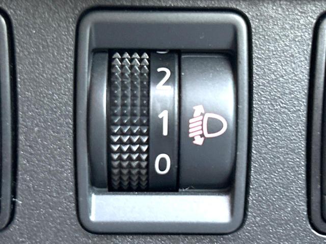 ノート ｅ－パワー　Ｘ　衝突軽減装置　全周囲カメラ　レーダークルーズ　バックカメラ　ＥＴＣ　Ｂｌｕｅｔｏｏｔｈ　フルセグ　ドラレコ　スマートキー　コーナーセンサー　ステアリングスイッチ　純正１５インチアルミホイール（47枚目）