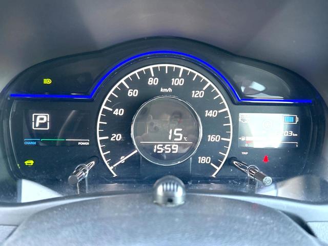 ノート ｅ－パワー　Ｘ　衝突軽減装置　全周囲カメラ　レーダークルーズ　バックカメラ　ＥＴＣ　Ｂｌｕｅｔｏｏｔｈ　フルセグ　ドラレコ　スマートキー　コーナーセンサー　ステアリングスイッチ　純正１５インチアルミホイール（48枚目）