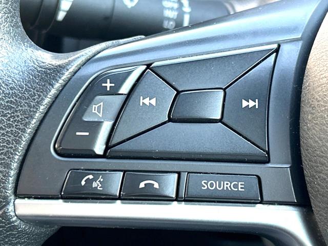 ノート ｅ－パワー　Ｘ　衝突軽減装置　全周囲カメラ　レーダークルーズ　バックカメラ　ＥＴＣ　Ｂｌｕｅｔｏｏｔｈ　フルセグ　ドラレコ　スマートキー　コーナーセンサー　ステアリングスイッチ　純正１５インチアルミホイール（51枚目）