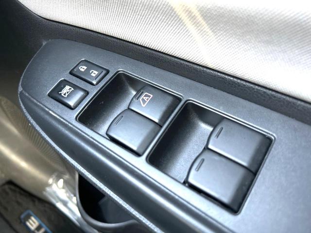 ノート ｅ－パワー　Ｘ　衝突軽減装置　全周囲カメラ　レーダークルーズ　バックカメラ　ＥＴＣ　Ｂｌｕｅｔｏｏｔｈ　フルセグ　ドラレコ　スマートキー　コーナーセンサー　ステアリングスイッチ　純正１５インチアルミホイール（54枚目）