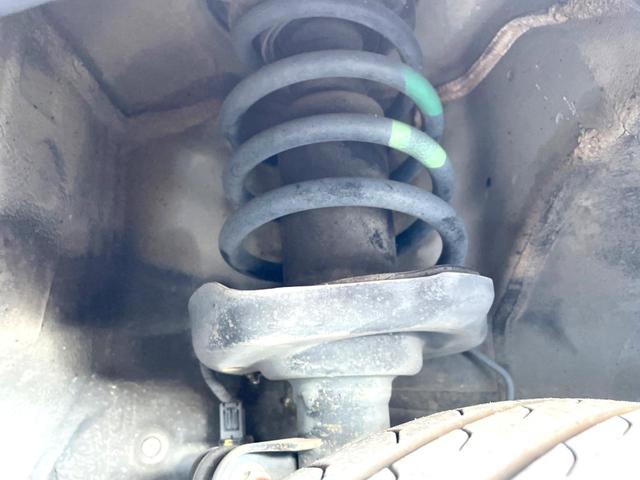 ステップワゴンスパーダ Z クールスピリット 両側電動スライドドア 禁煙車 純正ナビ バックカメラ ETC フルセグ ハーフレザーシート HIDヘッドライト クルーズコントロール 革巻きステアリング ステアリングスイッチ 純正17インチアルミ(21枚目)