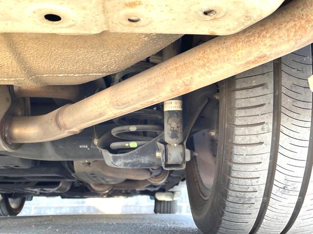 ステップワゴンスパーダ Z クールスピリット 両側電動スライドドア 禁煙車 純正ナビ バックカメラ ETC フルセグ ハーフレザーシート HIDヘッドライト クルーズコントロール 革巻きステアリング ステアリングスイッチ 純正17インチアルミ(23枚目)