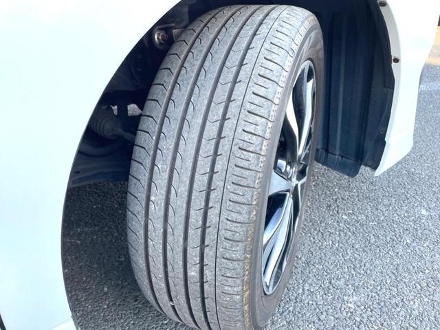 ステップワゴンスパーダ Z クールスピリット 両側電動スライドドア 禁煙車 純正ナビ バックカメラ ETC フルセグ ハーフレザーシート HIDヘッドライト クルーズコントロール 革巻きステアリング ステアリングスイッチ 純正17インチアルミ(35枚目)