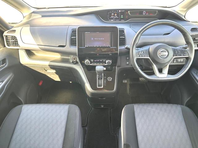 セレナ ハイウェイスターＶ　両側電動スライドドア　衝突軽減装置　禁煙車　ナビ　全周囲カメラ　ＥＴＣ　Ｂｌｕｅｔｏｏｔｈ　ドラレコ　ＬＥＤヘッドライト　ＬＥＤフォグライト　クルーズコントロール　クリアランスソナー　ＣＤ再生　地デジ（2枚目）