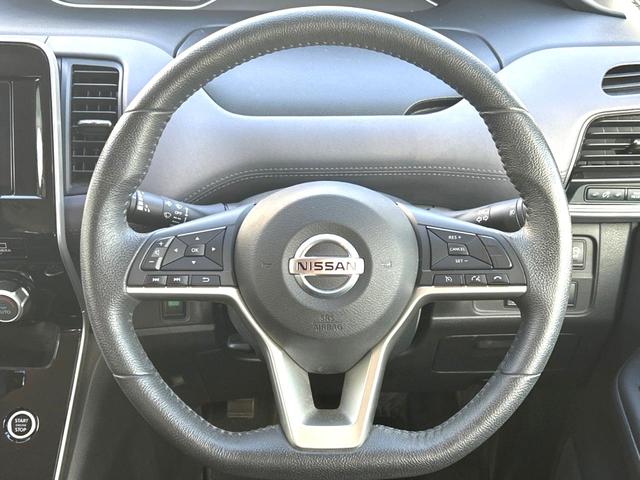 セレナ ハイウェイスターＶ　両側電動スライドドア　衝突軽減装置　禁煙車　ナビ　全周囲カメラ　ＥＴＣ　Ｂｌｕｅｔｏｏｔｈ　ドラレコ　ＬＥＤヘッドライト　ＬＥＤフォグライト　クルーズコントロール　クリアランスソナー　ＣＤ再生　地デジ（12枚目）