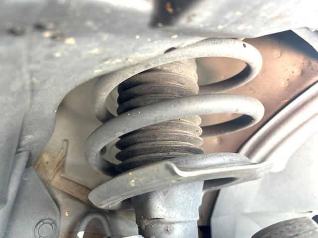 セレナ ハイウェイスターＶ　両側電動スライドドア　衝突軽減装置　禁煙車　ナビ　全周囲カメラ　ＥＴＣ　Ｂｌｕｅｔｏｏｔｈ　ドラレコ　ＬＥＤヘッドライト　ＬＥＤフォグライト　クルーズコントロール　クリアランスソナー　ＣＤ再生　地デジ（21枚目）