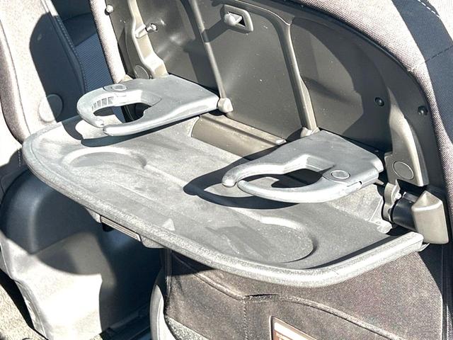 セレナ ハイウェイスターＶ　両側電動スライドドア　衝突軽減装置　禁煙車　ナビ　全周囲カメラ　ＥＴＣ　Ｂｌｕｅｔｏｏｔｈ　ドラレコ　ＬＥＤヘッドライト　ＬＥＤフォグライト　クルーズコントロール　クリアランスソナー　ＣＤ再生　地デジ（37枚目）