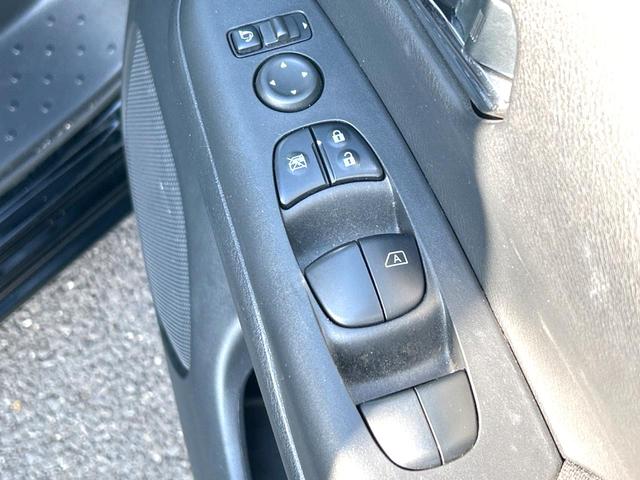 セレナ ハイウェイスターＶ　両側電動スライドドア　衝突軽減装置　禁煙車　ナビ　全周囲カメラ　ＥＴＣ　Ｂｌｕｅｔｏｏｔｈ　ドラレコ　ＬＥＤヘッドライト　ＬＥＤフォグライト　クルーズコントロール　クリアランスソナー　ＣＤ再生　地デジ（49枚目）