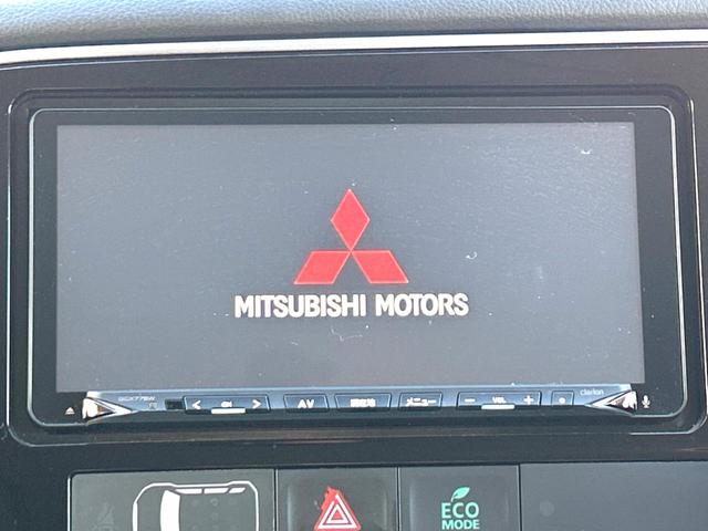 【純正ナビ】人気の純正ナビを装備しております。ナビの使いやすさはもちろん、オーディオ機能も充実！キャンプや旅行はもちろん、通勤や買い物など普段のドライブも楽しくなるはず♪