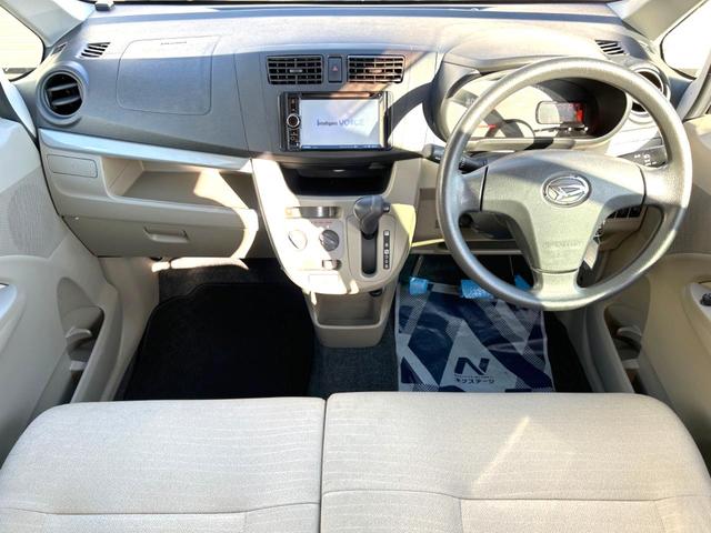 ムーヴ Ｌ　ＳＡ　禁煙車　衝突軽減装置　ナビ　Ｂｌｕｅｔｏｏｔｈ　ＣＤ／ＤＶＤ再生　盗難防止装置　プライバシーガラス　アイドリングストップ（2枚目）