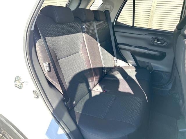 ライズ Ｚ　衝突軽減装置　禁煙車　全周囲カメラ　レーダークルーズ　ＥＴＣ　Ｂｌｕｅｔｏｏｔｈ　フルセグ　ドライブレコーダー　シートヒーター　ＬＥＤヘッドライト　レーンキープアシスト　革巻きステアリング（9枚目）