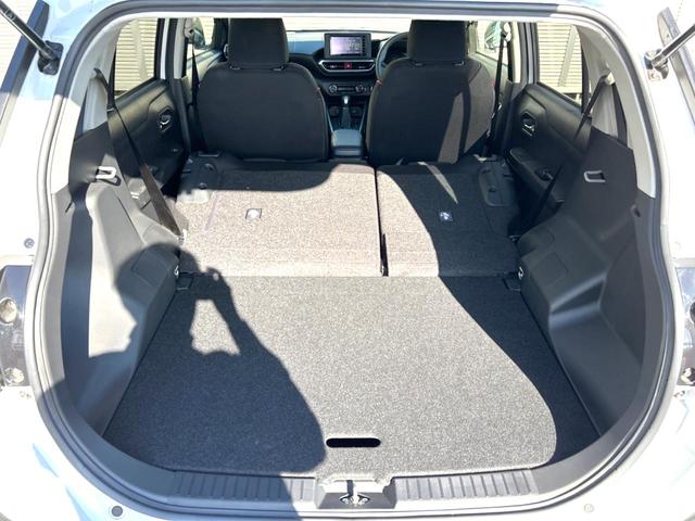 ライズ Ｚ　衝突軽減装置　禁煙車　全周囲カメラ　レーダークルーズ　ＥＴＣ　Ｂｌｕｅｔｏｏｔｈ　フルセグ　ドライブレコーダー　シートヒーター　ＬＥＤヘッドライト　レーンキープアシスト　革巻きステアリング（10枚目）