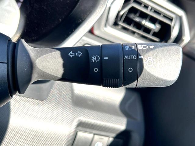 ライズ Ｚ　衝突軽減装置　禁煙車　全周囲カメラ　レーダークルーズ　ＥＴＣ　Ｂｌｕｅｔｏｏｔｈ　フルセグ　ドライブレコーダー　シートヒーター　ＬＥＤヘッドライト　レーンキープアシスト　革巻きステアリング（43枚目）