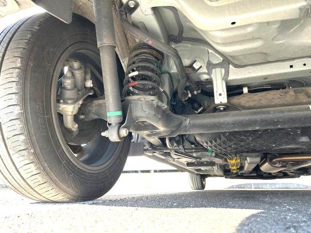 ルーミー カスタムＧ　両側電動スライドドア　衝突軽減装置　禁煙車　純正ナビ　レーダークルーズコントロール　バックカメラ　ＥＴＣ２．０　Ｂｌｕｅｔｏｏｔｈ　ドラレコ　シートヒーター　ＬＥＤヘッドライト　ＬＥＤフォグライト（21枚目）