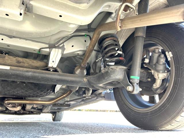 ルーミー カスタムＧ　両側電動スライドドア　衝突軽減装置　禁煙車　純正ナビ　レーダークルーズコントロール　バックカメラ　ＥＴＣ２．０　Ｂｌｕｅｔｏｏｔｈ　ドラレコ　シートヒーター　ＬＥＤヘッドライト　ＬＥＤフォグライト（22枚目）