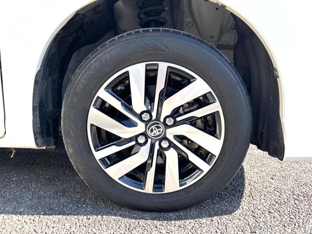 ルーミー カスタムＧ　両側電動スライドドア　衝突軽減装置　禁煙車　純正ナビ　レーダークルーズコントロール　バックカメラ　ＥＴＣ２．０　Ｂｌｕｅｔｏｏｔｈ　ドラレコ　シートヒーター　ＬＥＤヘッドライト　ＬＥＤフォグライト（30枚目）