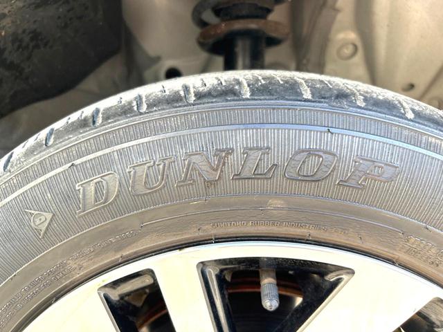 ルーミー カスタムＧ　両側電動スライドドア　衝突軽減装置　禁煙車　純正ナビ　レーダークルーズコントロール　バックカメラ　ＥＴＣ２．０　Ｂｌｕｅｔｏｏｔｈ　ドラレコ　シートヒーター　ＬＥＤヘッドライト　ＬＥＤフォグライト（34枚目）