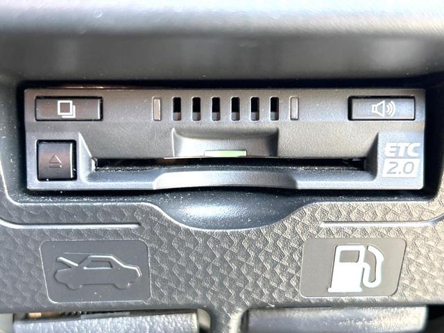 ルーミー カスタムＧ　両側電動スライドドア　衝突軽減装置　禁煙車　純正ナビ　レーダークルーズコントロール　バックカメラ　ＥＴＣ２．０　Ｂｌｕｅｔｏｏｔｈ　ドラレコ　シートヒーター　ＬＥＤヘッドライト　ＬＥＤフォグライト（41枚目）