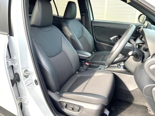 ヤリスクロス ハイブリッドZ 衝突軽減装置 禁煙車 純正ナビ 全周囲カメラ レーダークルーズコントロール ETC2.0 Bluetooth フルセグ ドラレコ シートヒーター パワーシート LEDヘッドライト クリアランスソナー(8枚目)