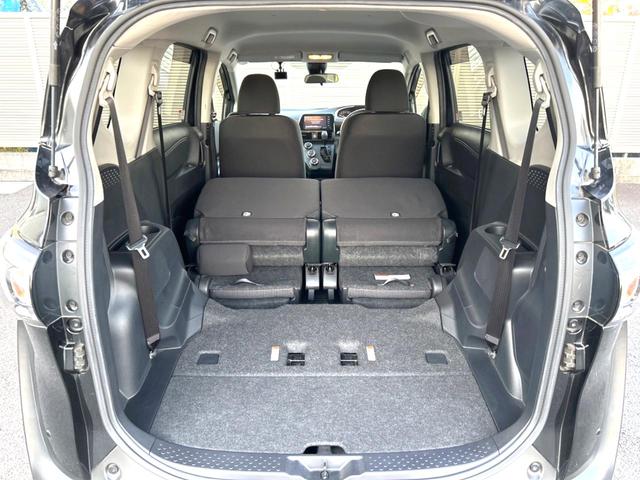 シエンタ X 電動スライドドア 衝突軽減装置 禁煙車 純正SDナビ バックカメラ ETC Bluetooth フルセグ ドラレコ レーンキープアシスト クリアランスソナー CD再生 盗難防止装置 プライバシーガラス(11枚目)