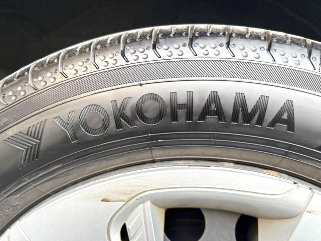 シエンタ X 電動スライドドア 衝突軽減装置 禁煙車 純正SDナビ バックカメラ ETC Bluetooth フルセグ ドラレコ レーンキープアシスト クリアランスソナー CD再生 盗難防止装置 プライバシーガラス(28枚目)