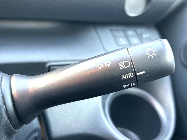 シエンタ X 電動スライドドア 衝突軽減装置 禁煙車 純正SDナビ バックカメラ ETC Bluetooth フルセグ ドラレコ レーンキープアシスト クリアランスソナー CD再生 盗難防止装置 プライバシーガラス(54枚目)