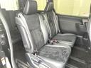 後部座席も気になるようなキズ・汚れやへたり等、大きなダメージはなく、良好な状態です。