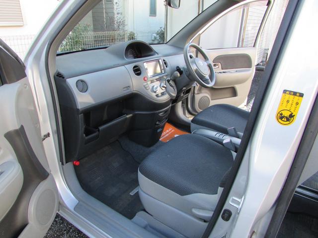シエンタ Ｘリミテッド　７人乗り　左パワースライドドア　タイヤバッテリー新品交換（6枚目）