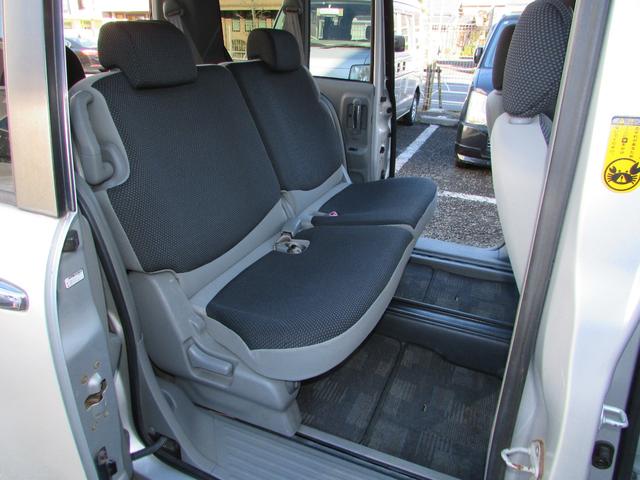 シエンタ Ｘリミテッド　７人乗り　左パワースライドドア　タイヤバッテリー新品交換（10枚目）