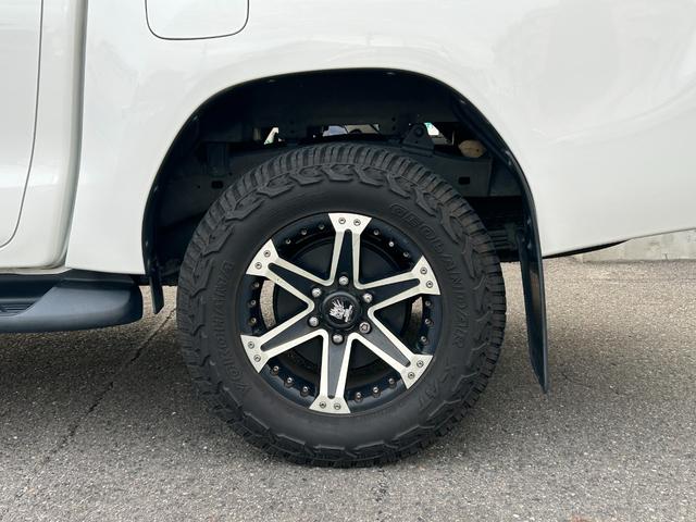 ハイラックス Ｚ　純正キャノピー付車　アルパイン製フローティングナビ（フルセグ／ＤＶＤ／ＳＤ／ＢＴ／ＵＳＢ／ＨＤＭＩ）Ｂカメラ　ナビ連動型ドラレコ　セーフティーセンス　クルコン　リアデフロック　純正アルミ付冬タイヤ有り（60枚目）