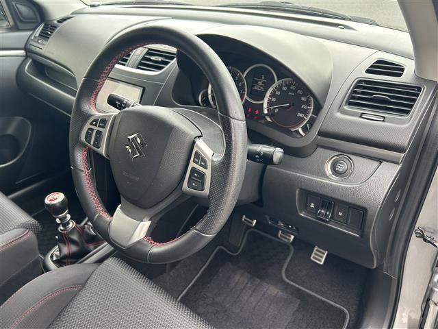 スイフトスポーツ ベースグレード 6速マニュアル クルコンステリモ 社外メモリナビ(フルセグ/SD/DVD/BT/USB)バックカメラ 横滑り防止 HIDヘッドライト フォグランプ AUTOライト プッシュスタート スペアキー ETC(34枚目)