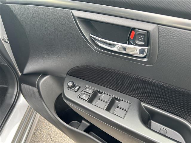 スイフトスポーツ ベースグレード 6速マニュアル クルコンステリモ 社外メモリナビ(フルセグ/SD/DVD/BT/USB)バックカメラ 横滑り防止 HIDヘッドライト フォグランプ AUTOライト プッシュスタート スペアキー ETC(39枚目)