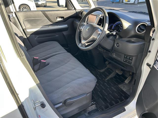 スペーシア Xリミテッド 1オーナー 4WD 衝突軽減システム 両側パワースライド 純正エアロ 社外メモリナビ(ワンセグ/CD/DVD/SD/USB)バックカメラ シートヒーター横滑り防止 ステアリングリモコン HIDライト(7枚目)