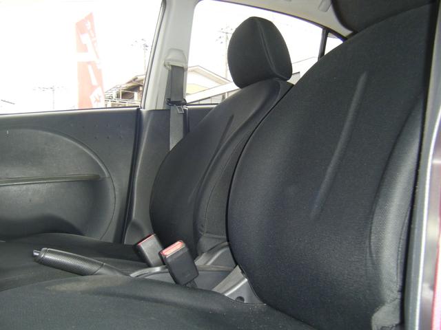 シートは触り心地、座り心地ともに上質な仕上がり。遠方への長距離ドライブでも疲れにくく、快適なドライブを楽しめます。