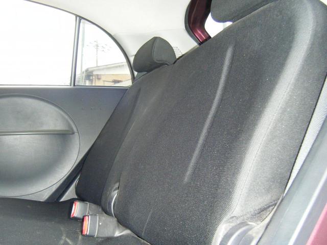 後席スペースにはゆとりがあるので圧迫感を感じずらいですよ♪