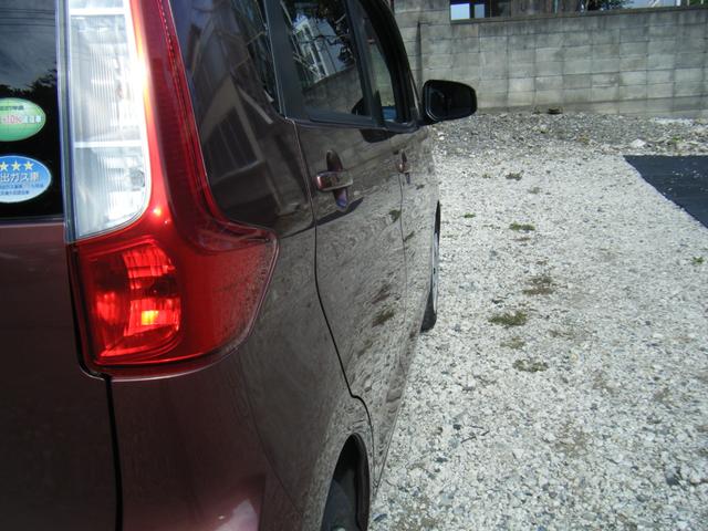 テールランプもきれいな状態です！納車前には再度仕上げて納車します！内外装問わず、とにかく徹底清掃・洗浄を行っております。私たちは自信をもって次なるお車をご提供いたします！！