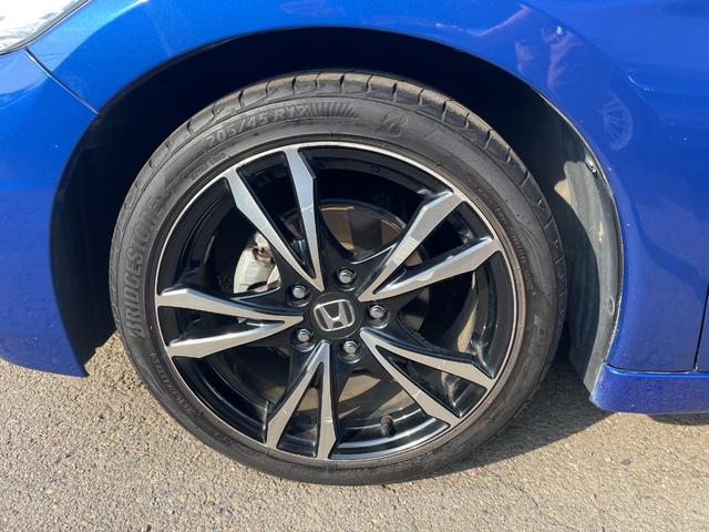 ＣＲ－Ｚ αドレストレーベルＩＩＩ　専用コンビシート／クルーズコントロール／ＨＫＳマフラー／ギャザーズディスプレイオーディオ／Ｂｌｕｅｔｏｏｔｈ／プレミアムペダル／ＭＴモード付／パドルシフト／ＥＴＣ／バックカメラ／１７インチ純正アルミ（25枚目）