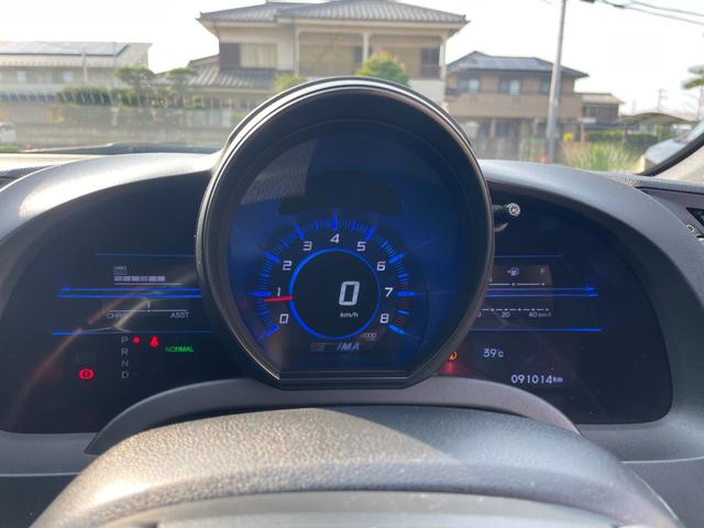 ＣＲ－Ｚ αドレストレーベルＩＩＩ　専用コンビシート／クルーズコントロール／ＨＫＳマフラー／ギャザーズディスプレイオーディオ／Ｂｌｕｅｔｏｏｔｈ／プレミアムペダル／ＭＴモード付／パドルシフト／ＥＴＣ／バックカメラ／１７インチ純正アルミ（37枚目）