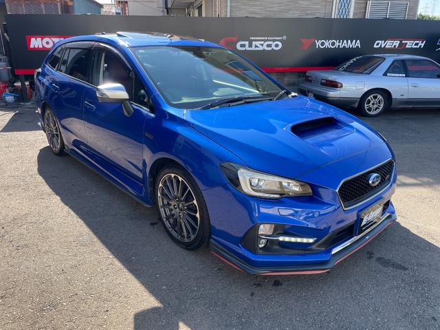 レヴォーグ ２．０ＳＴＩスポーツアイサイト　サンルーフ／ＳＴＩマフラー／ＳＴＩフロントアンダースポイラー／ＳＴＩエアロ／純正ナビ／Ｂｌｕｅｔｏｏｔｈ／ＴＶ／バックカメラ／純正１８インチアルミ／クルコン／パドルシフト／ＳＴＩタワーバー（17枚目）